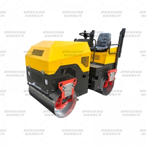 FVR1000 座駕式壓路機(jī)